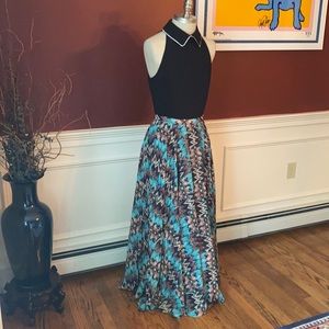 laundry by Shelli Segal graphic print maxi skirt, size 2